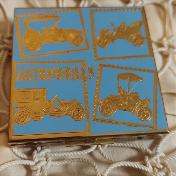 Zell Fifth Avenue Vintage Compact Powder Puff with Mirror - Picture 2 of 9